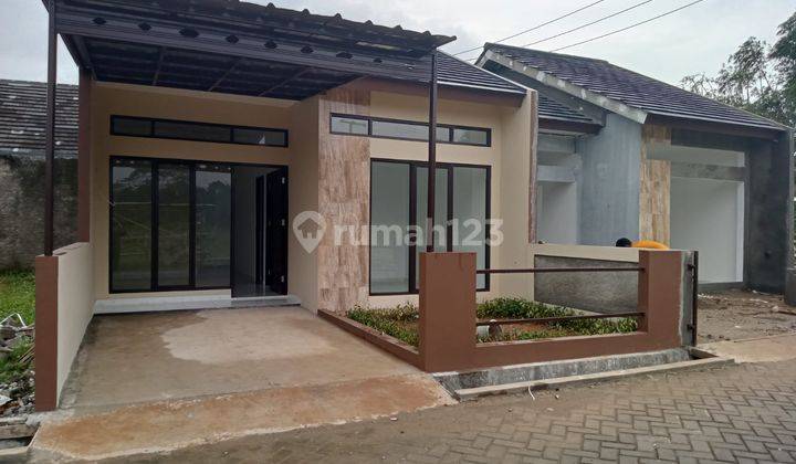 Rumah Minimalis Ready Siap Huni di Gandoang Cileungsi Jawa Barat 1