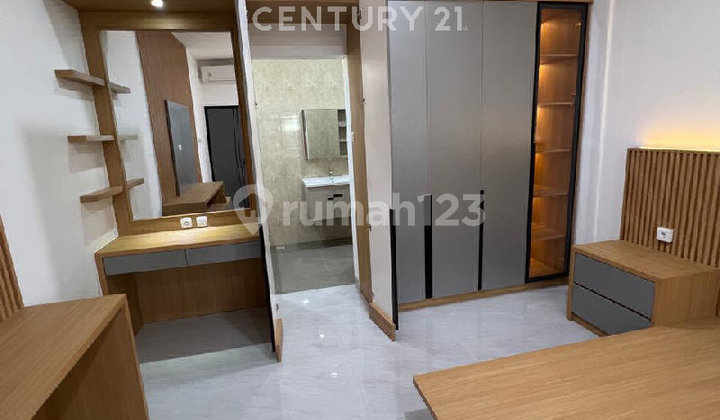 Rumah Baru Di Dago  Lippo Cikarang Dijual Segera