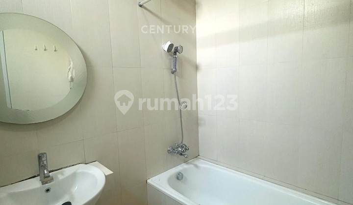 2-Story House Semi-Furnished Hook Position at The Oscar Jababeka 2