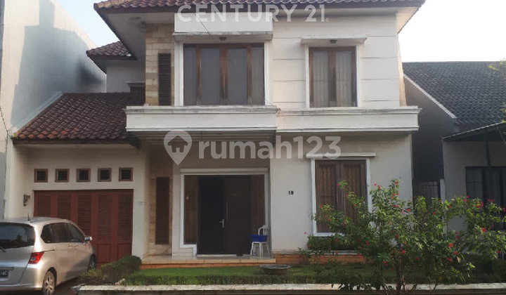 Rumah Bagus Di Perumahan Tivoli Dago.    