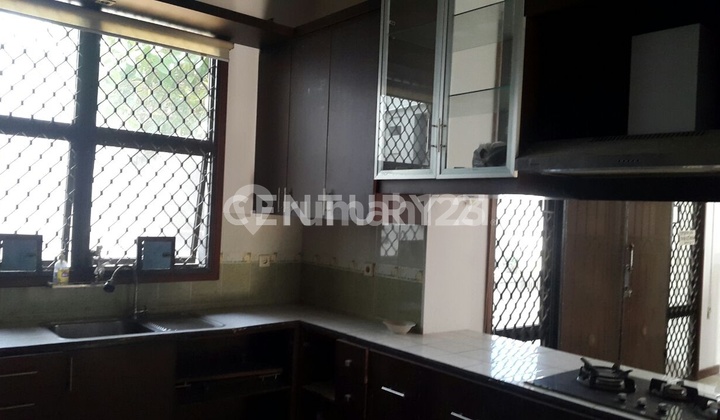 Dijual Rumah 2 Lantai Segera