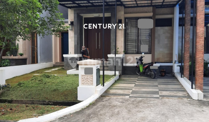 Nice Ready-to-Live House in Simpruk Cluster Lippo Cikarang