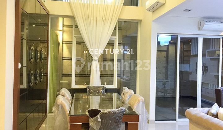 Rumah Mewah 2 Lantai Furnished di Cluster Oakwood Lippo Cikarang 2