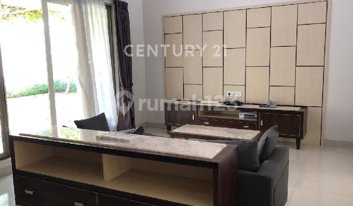 Rumah Tinggal Di Emerald Mansion Disewakan Segera  2