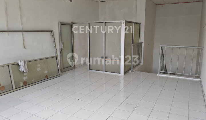 Quick Sale: 2-Story Shop House with Complete Facilities in Lippo Cikarang 2