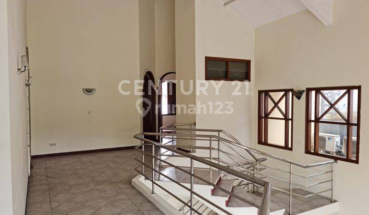 Rumah Besar Di Menteng Padma             2