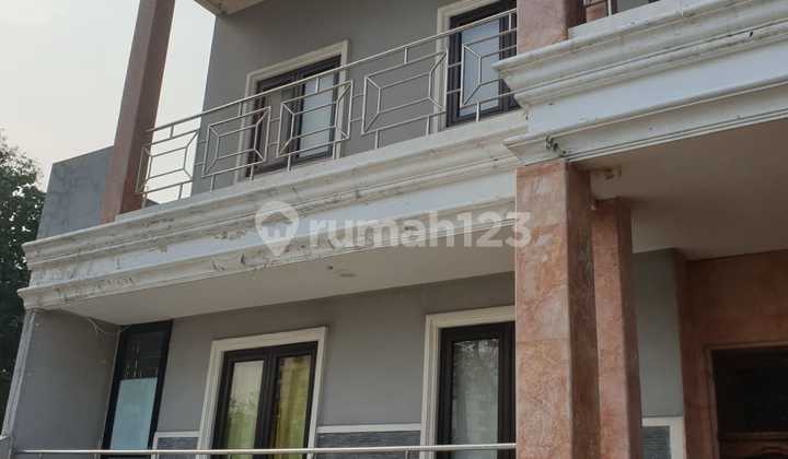 Rumah Mewah 2 Lantai Lingkungan Yg Aman Dan  Nyaman  2