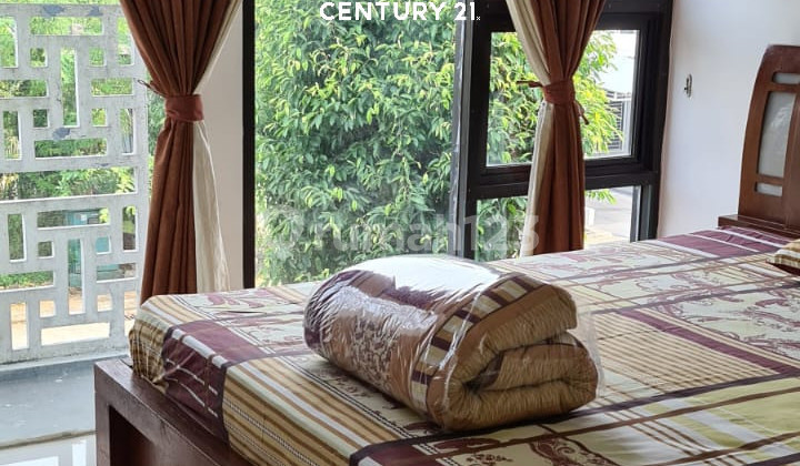 Nice 2-Story Furnished House in Vassawood Cluster, Lippo Cikarang