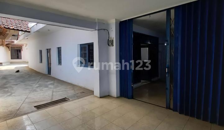 Kios dan Rumah Pinggir Jalan Bumiayu Cocok untuk Gudang dan Usaha
