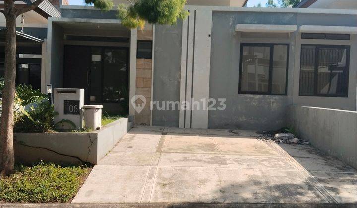 Rumah Cantik di Lingkungan Elit Semarang Barat 1