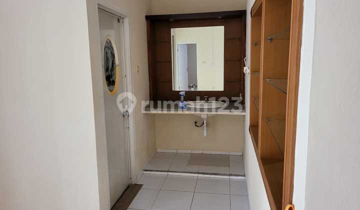 Nice Ready-to-Live Strategic House in Beautiful Semarang 2