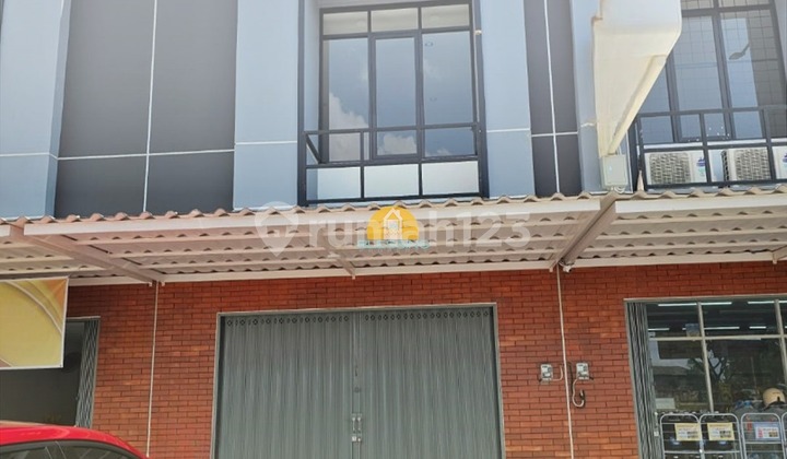 Strategic Shop House Suitable for Business in Pasmod BSB