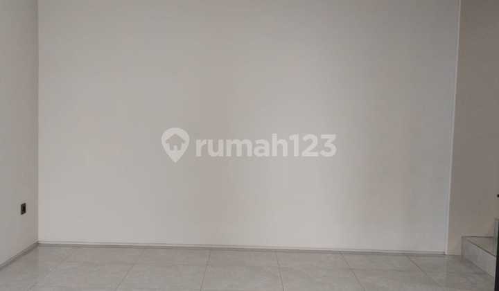 Rumah Mewah Siap Pakai di Bukit Sari Banyumanik 2