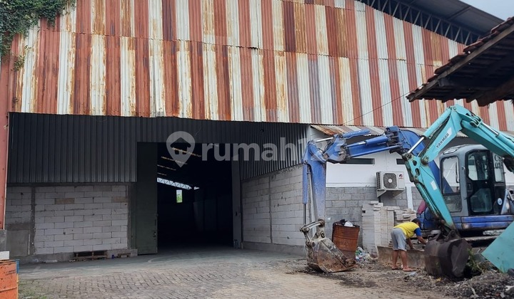 Gudang Strategis Siap Pakai untuk Usaha di Jalan Majapahit Raya Gudang Strategis Siap Pakai untuk Usaha di Jalan Majapahit Raya
