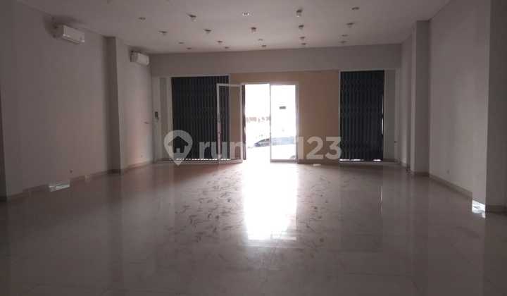 Nice Shop House on Jl Mataram, South Semarang 2