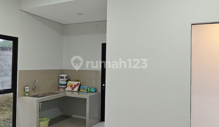 Rumah Bagus Siap Huni di Alamandha Village Mijen 2