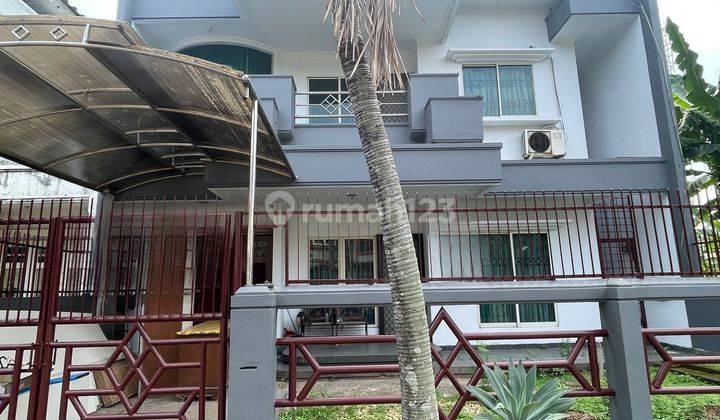 Dijual Rumah 2 Lantai di Modernland 1