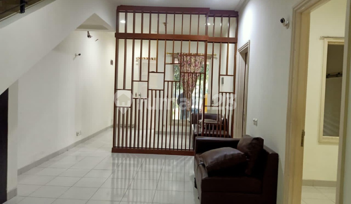 Dijual Rumah Hadap Timur Laut di Pondok Hijau Golf Gading Serpong 2