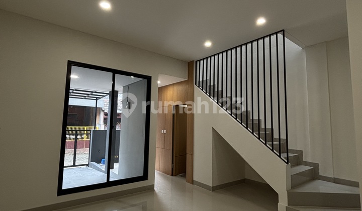 Dijual Rumah Baru Jadi 2 Lantai Siap Huni Dijual Rumah Baru Jadi 2 Lantai Siap Huni