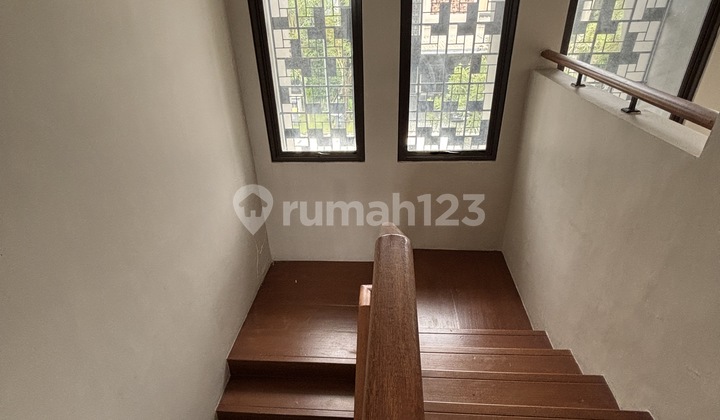 For Sale Ready-to-Occupy House in Greenwich BSD 2
