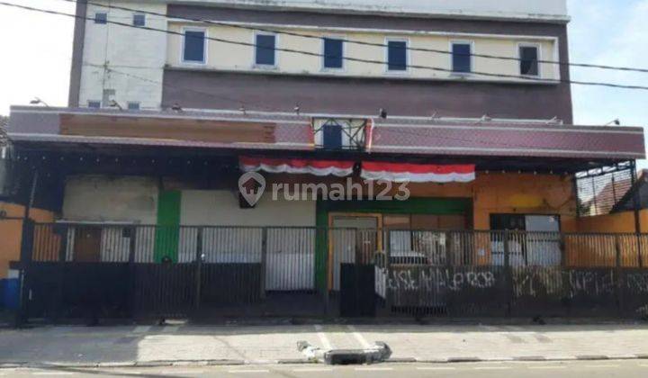Dijual restaurant dan kost2 an lokasi strategis 1