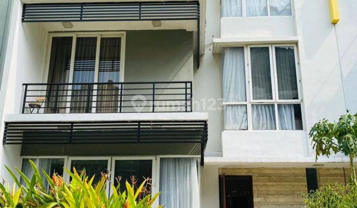 Dijual cepat rumah mewah spring hill kemayoran 1