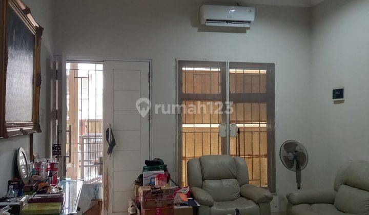 Rumah 2 lantai,siap huni.sudah renov 2