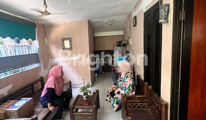 DI  RUMAH DAERAH BENDUNGAN HILIR-JAKARTA PUSAT, LOKASI SANGAT STRATEGIS 10 M DARI JL. BENHIL RAYA 1