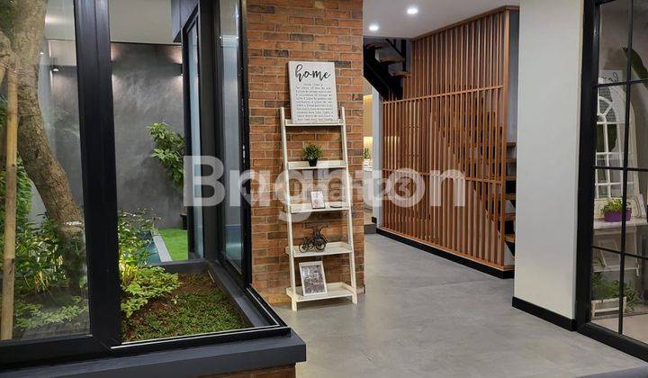 Rumah Bagus Semi Furnishes Brand New Di Pondok Indah, Jakarta Selatan, lingkungan bagus, bebas banjir, kemanan terjamin, lokasi strategis, akses jalan dan transportasi mudah. Jakarta Selatan 2