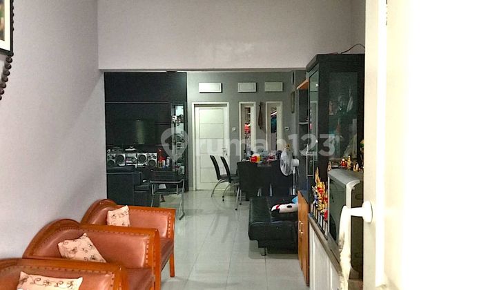 Rumah Hook 1.5 Lantai di Tengah Pusat Business [Jababeka-Cikarang] 2