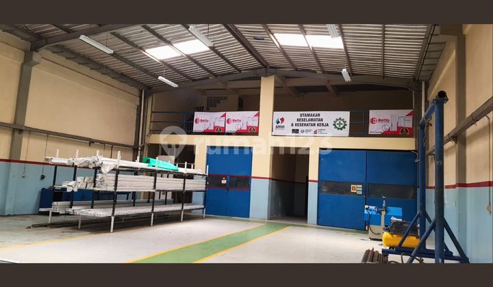 Gudang Modern di Segitiga Emas Jababeka (Pintu 6) - Siap Operasi & Full Renovasi