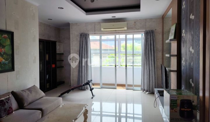 Rumah Hook Modern, Tenang dan Aman di Taman Simpruk Cluster [Lippo Cikarang]