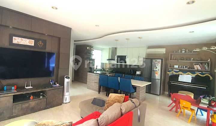 Rumah Mewah 3 Lantai di Komplek Eksklusif Pondok Labu Green Garden - Depok