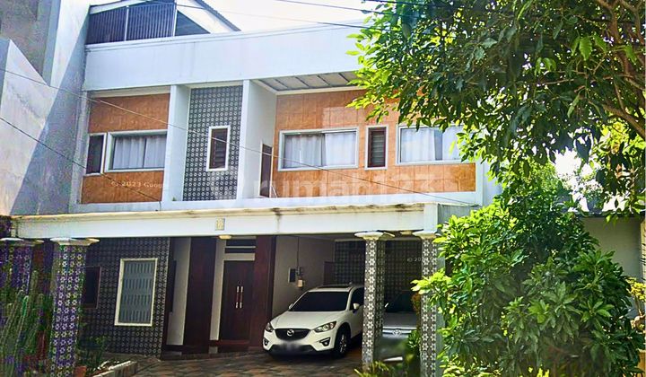 Rumah Besar di Summer Bliss untuk Keluarga Besar di Cluster Teraman di Lippo Rumah Besar di Summer Bliss untuk Keluarga Besar di Cluster Teraman di Lippo
