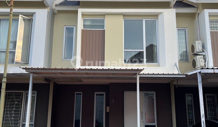 Rumah Dijual - Cluster Malibu Village - Gading Serpong - Tangerang - Kondisi Rapi - Full Furnished & Elektronik - Fasilitas Cluster Ada Club House Gym & Kolam Renang - Siap Huni - Rumah Baru Gress Belum Pernah Dihuni
