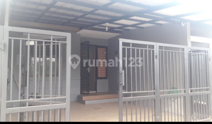 Jual Cepat.... Rumah 1 Lantai - Lt 105 M2 - Di Kawasan Villa Melati Mas Bsd - Lokasi Strategis - Kondisi Sudah Dirapikan - Siap Huni