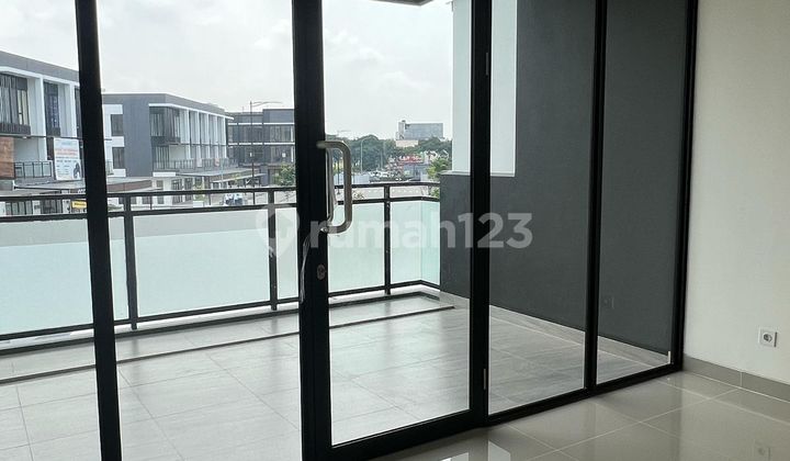 Shop House For Rent - Hampton Gading Serpong Shop House - 3 Floors - Good Condition 2