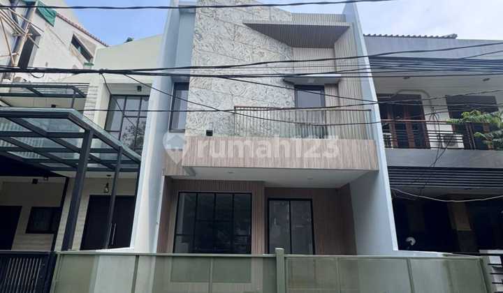 Ready-to-Occupy House in Pondok Indah, South Jakarta, 2 Minutes Walk to PIM 2