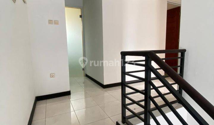 Rumah Semi Furnished di Belakang Pasmod Bintaro Sektor 9 Cluster 8