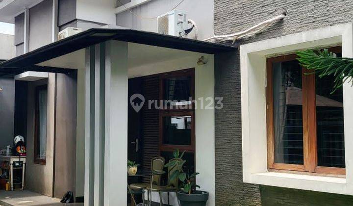 Rumah Hook Siap Huni dekat Stasiun Rawa Buntu dan Akses Tol BSD 2