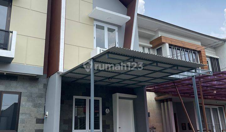 Rumah Siap Huni Bergaya Scandinavian di Kencana Loka BSD dekat Pasmod 1