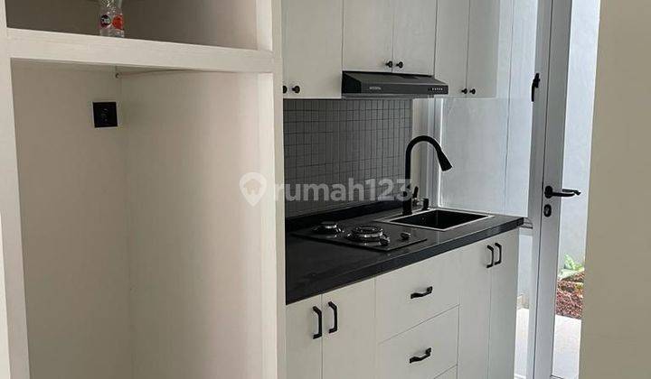 Rumah Siap Huni Bergaya Scandinavian di Kencana Loka BSD dekat Pasmod 2