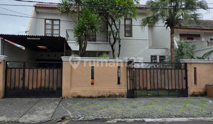 Rumah di Bintaro Jaya Sektor 2 Jalan Kaki ke Pasar Bintaro Rumah di Bintaro Jaya Sektor 2 Jalan Kaki ke Pasar Bintaro