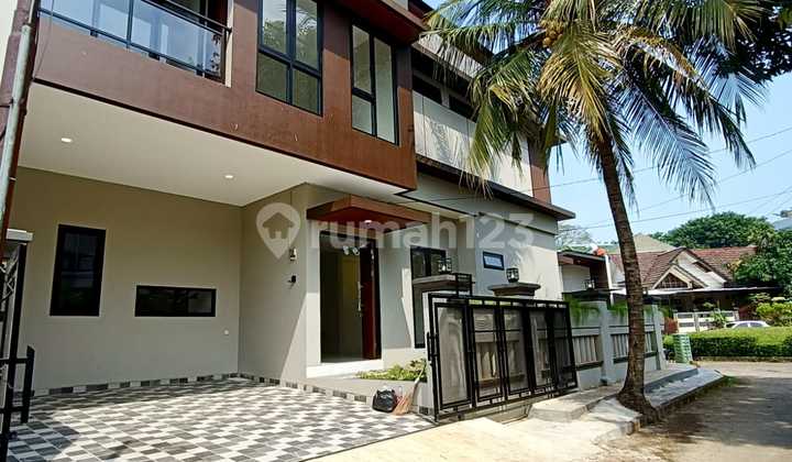 Rumah Bagus Siap Huni Di Villa Melati Mas Posisi Hoek 2