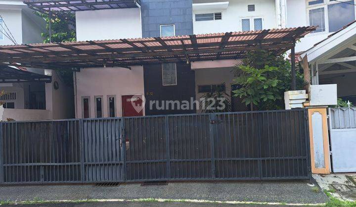 Dijual Cepat Rumah 2 Lt Semi Furnished Lokasi Strategis 2