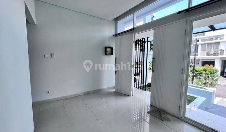 Disewakan Rumah Mewah Bagus Semi Furnished Di Kebayoran Bintaro 2