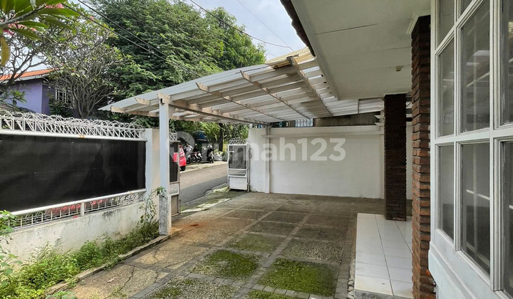 For Sale Ready-to-Occupy House Strategic Location in Bintaro South Jakarta 2