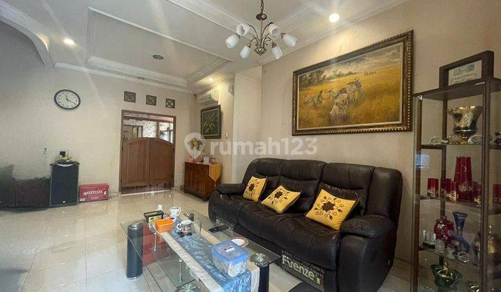 Dijual Rumah Siap Huni Halaman Luas Lokasi Strategis Di Bintaro 2