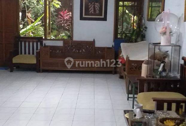 Dijual Cepat Rumah 2 Lt Halaman Luas Dalam Komplek di Cilandak 2