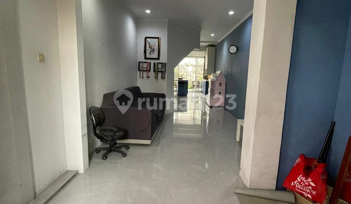 Affordable 2-Story Cirendeu House. Cozy, Ready-to-Occupy in a Complex with Easy Access. 2